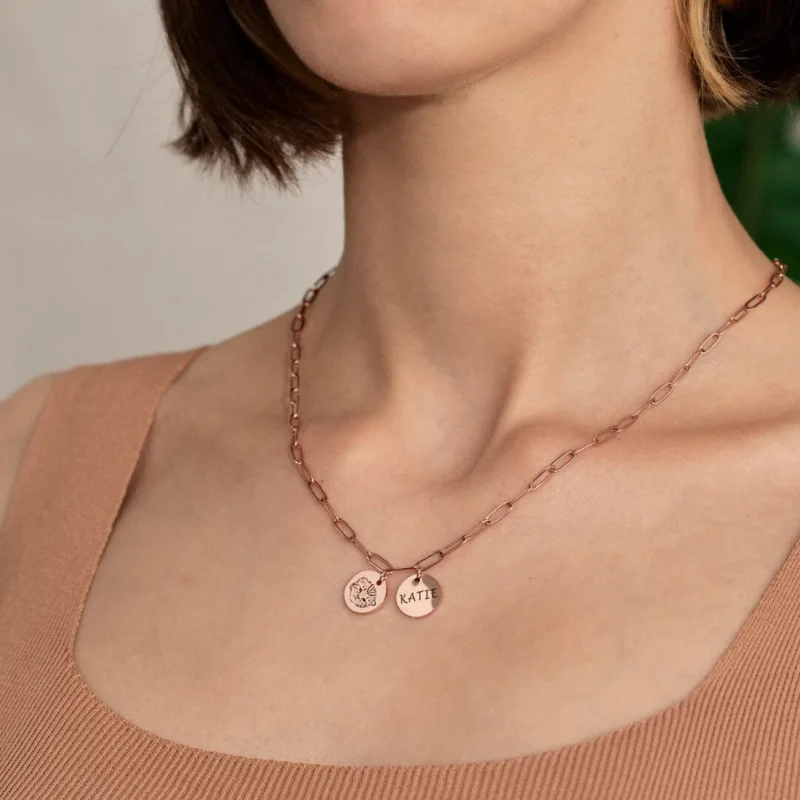 pet Portrait necklace 1