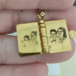 craflzy-Locket-Book-Necklace​Book-Charm-Necklace​-Book-Necklace​-Custom-Book-Necklace​