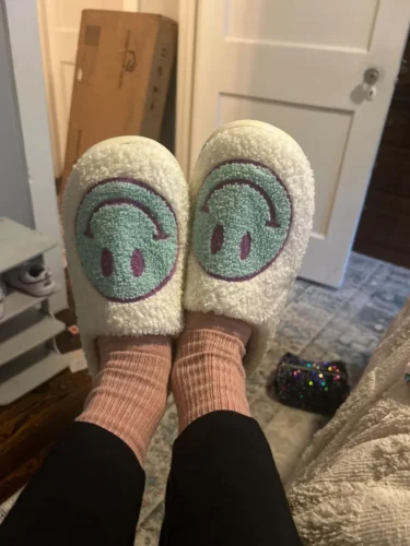 Smiley Face Slippers​,7 Colors Pink Blue Yellow photo review
